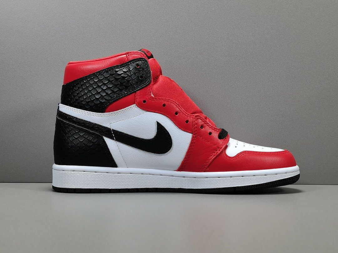 Nike Air Jordan I Retro High OG Satin Snake Chicago Vảy Rắn