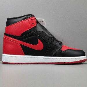 Nike Air Jordan I Retro Bred (2013)