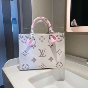 LV Onthego tote