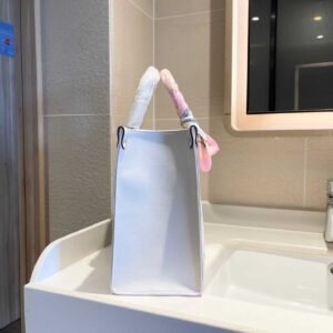 LV Onthego tote