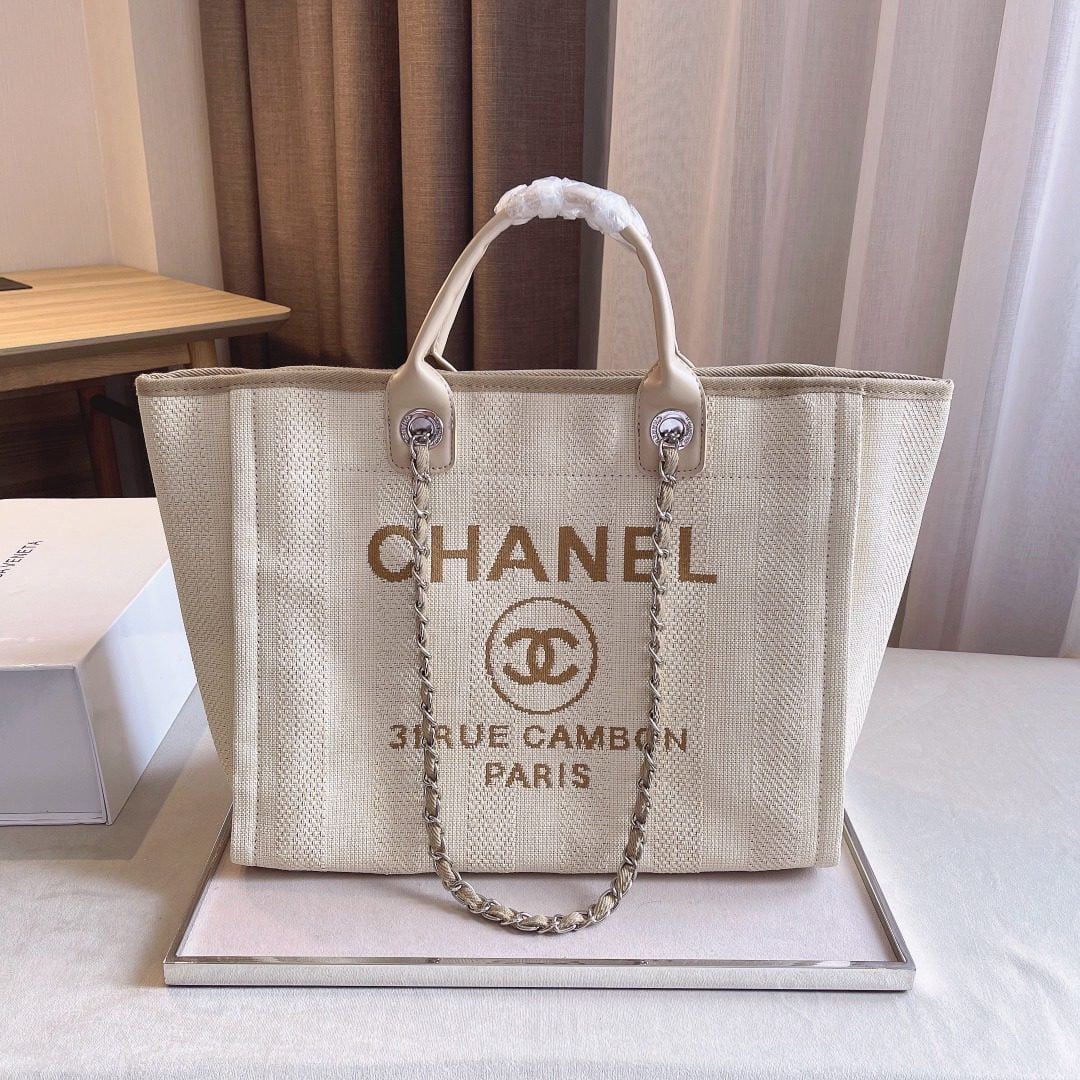 Chanel 31 Rue Cambon Paris tote