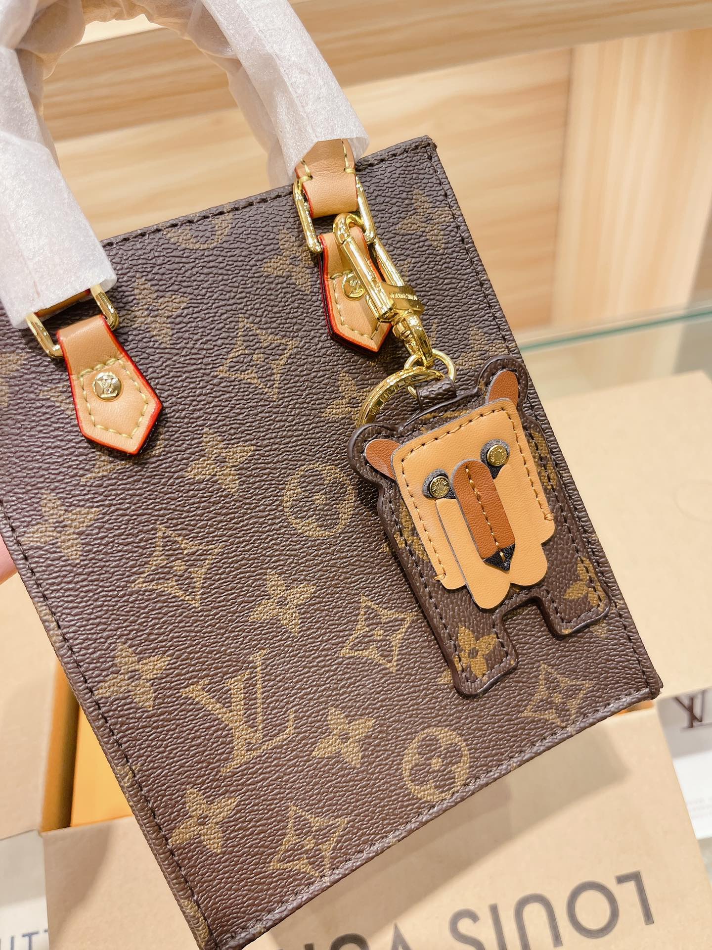 Louis Vuitton Mini Onthego Vip