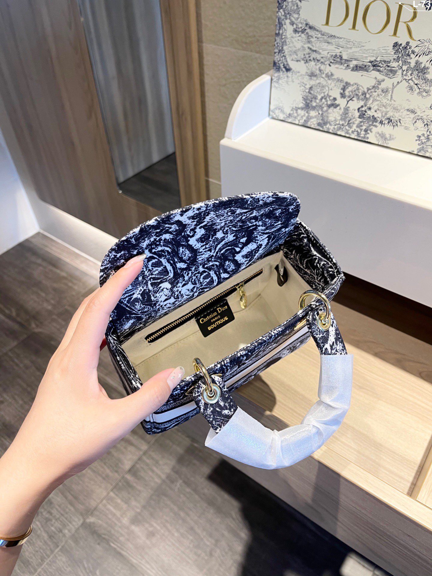 Dior medium lady D-lite