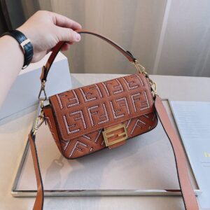 Fendi Baguette brown Leather bag