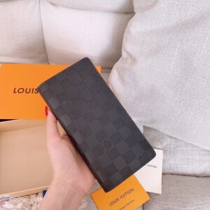 Louis Vuitton Brazza Wallet