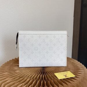 Louis Vuitton Pochette Voyage MM