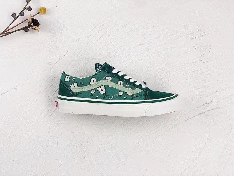 Giày Sneaker Undefeated X Vans Vault By Vans OG Old Skool LX ảnh 1