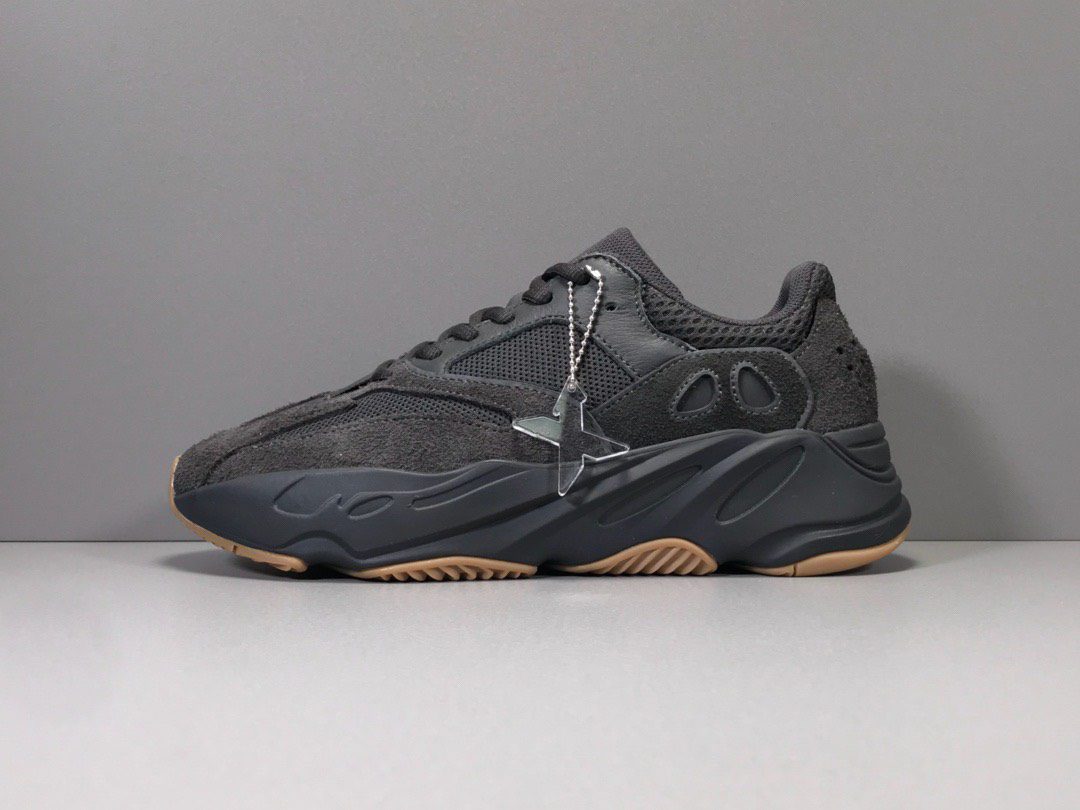 Sneaker Adidas Yeezy 700 (5)