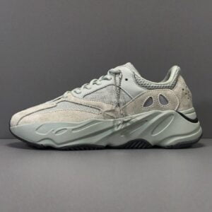 Sneaker Adidas Yeezy 700 (7)
