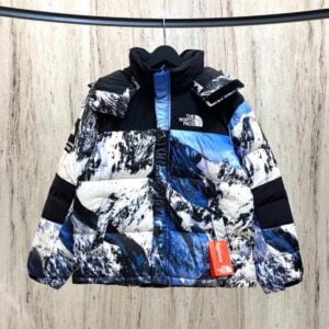 Supreme FW17 The North Face Mountain Balt Jacket (1)
