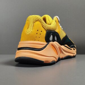 YEEZY 700 BOOST 700＂Sun＂chất Lượng