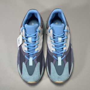 YEEZY 700 BOOST CARBLUsiêu độc
