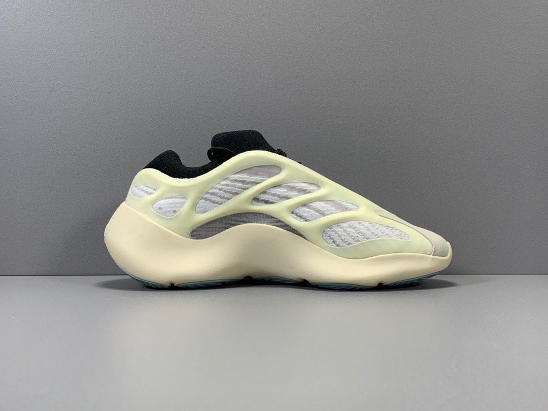 YEEZY 700 V3 “AZAEL” (2)