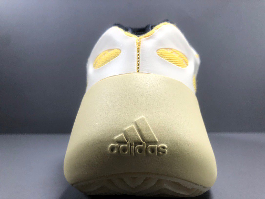 YEEZY 700 V3 “Safflower” (2)