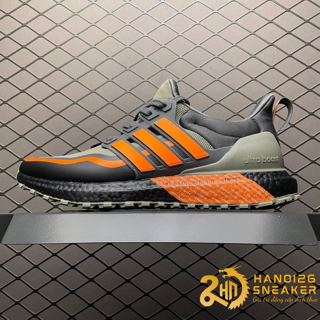 Sneakers UltraBoost All Terrain Triple Colour cực ngầu