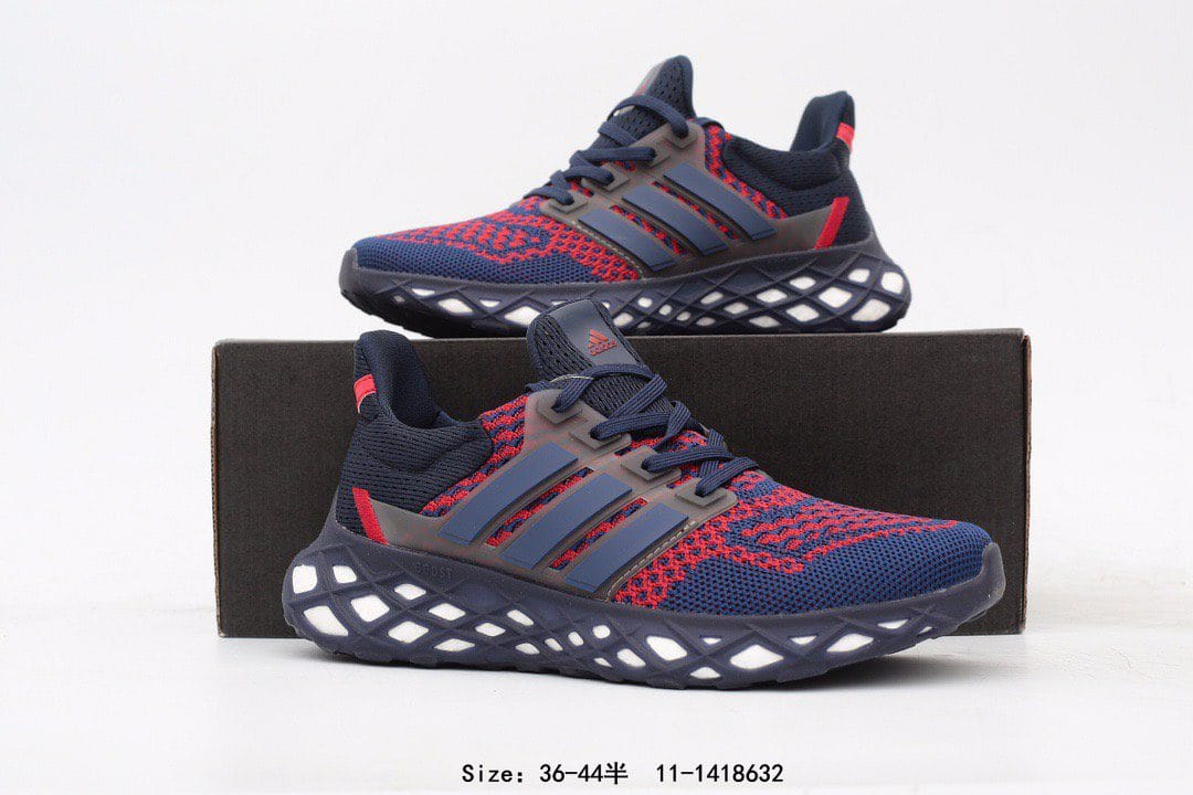 Adidas UltraBoost Web DNA L2