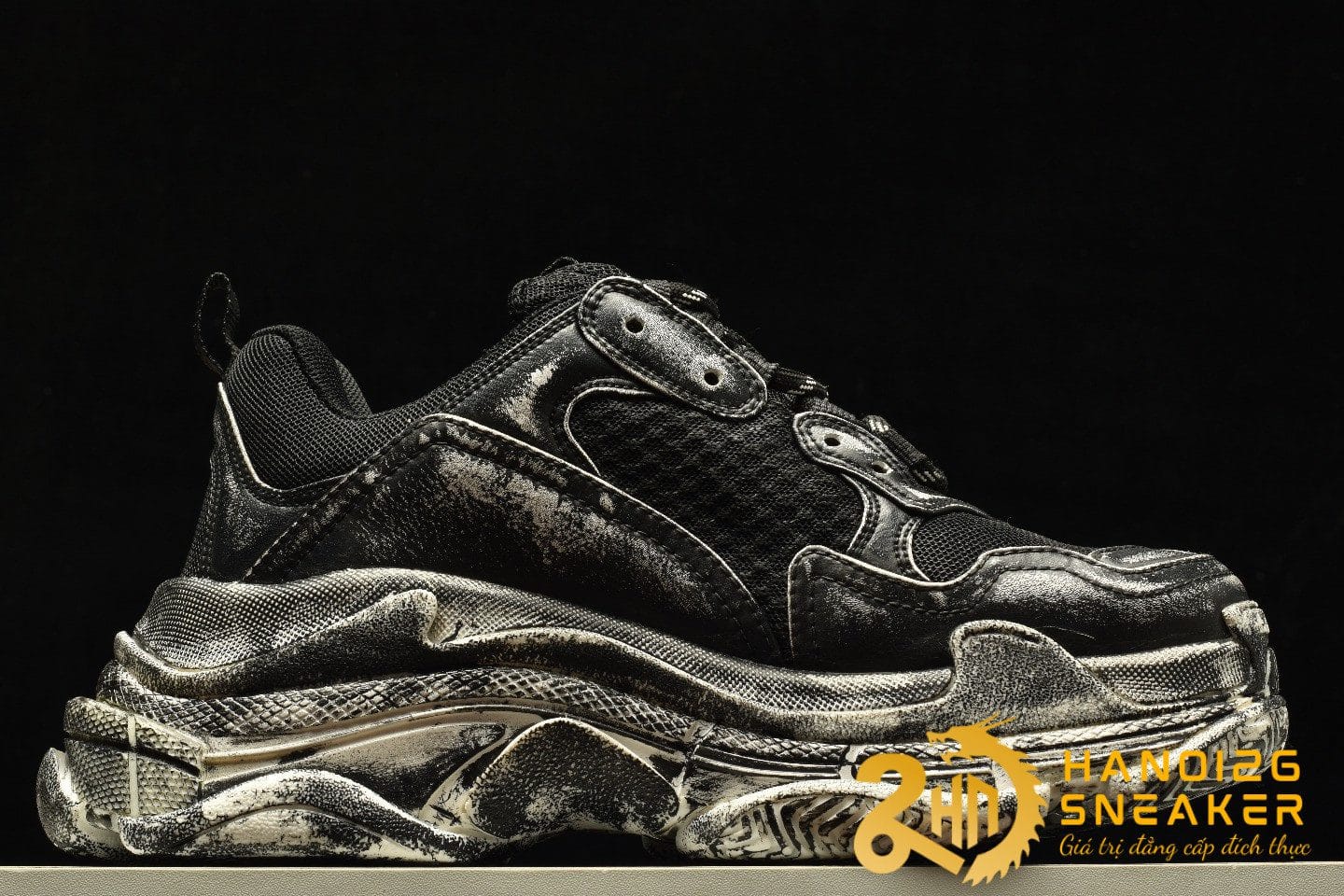 Giày Balenciaga Triple S Black Phiên Bản Bụi Bặm Cực Ngầu (2)