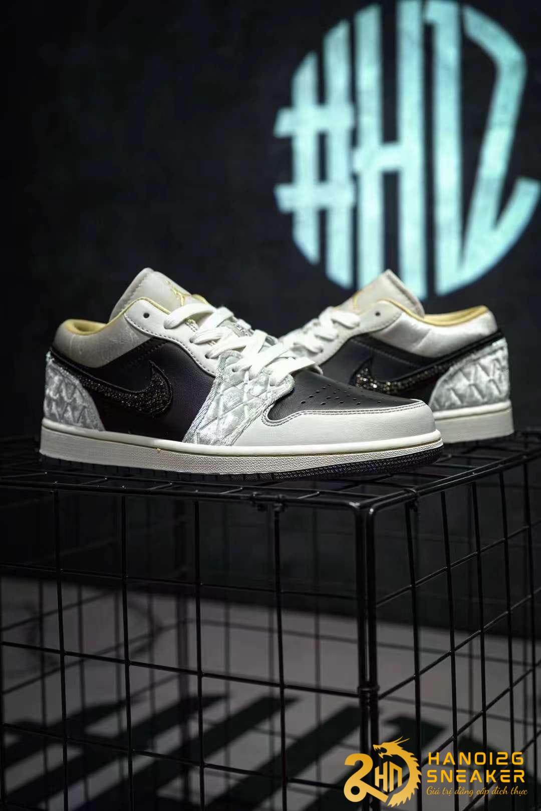 Giày Nike Air Jordan 1 Low 'Beaded Swoosh' DV1762-001