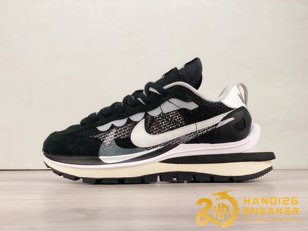 Giày Nike Sacai x VaporWaffle Black White Like Auth