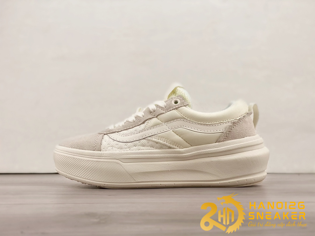 Giày Vans Old Skool Overt CC White