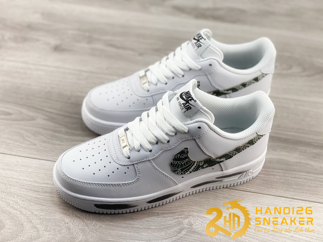Giày Nike Air Force 1 07 Low ESSENTIALS BLACK PAISLEY (1)