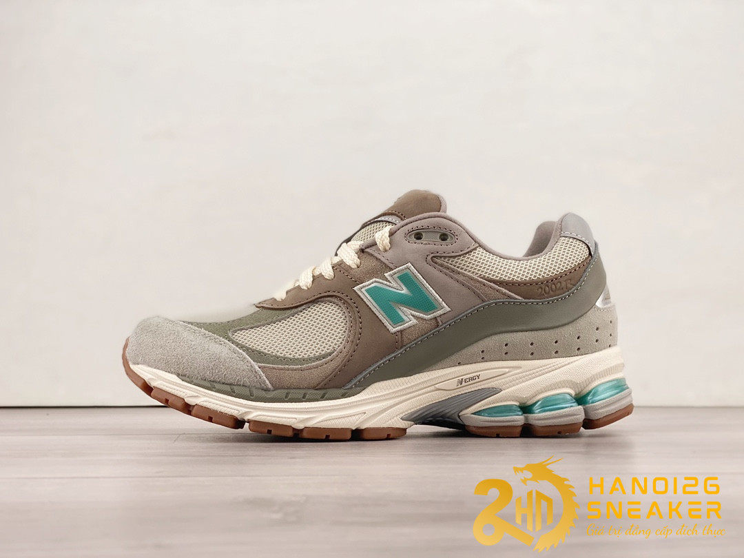 Giày atmos x New Balance 2002R OasisWhite