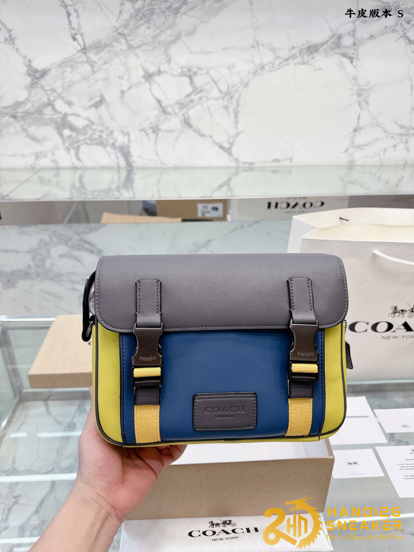 Túi đeo Chéo COACH Track Cao Cấp (2)