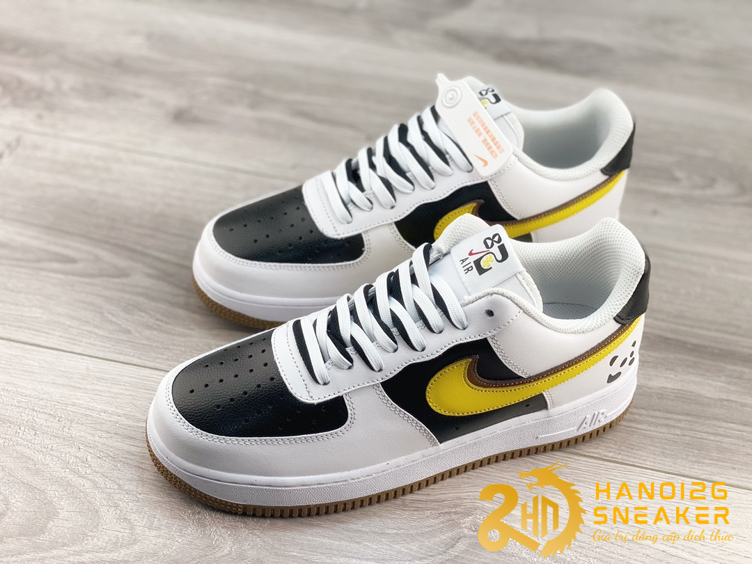 Giày Nike AF1 07 Panda Black University Gold (1)