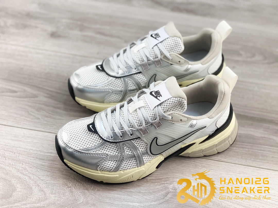 Giày Nike Runtekk Summit White Metallic Silver (1)