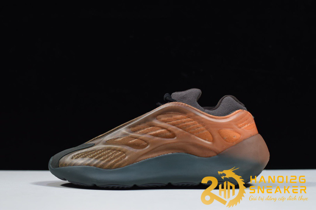 YEEZY 700 V3 Copper Fade Like Auth GY4109