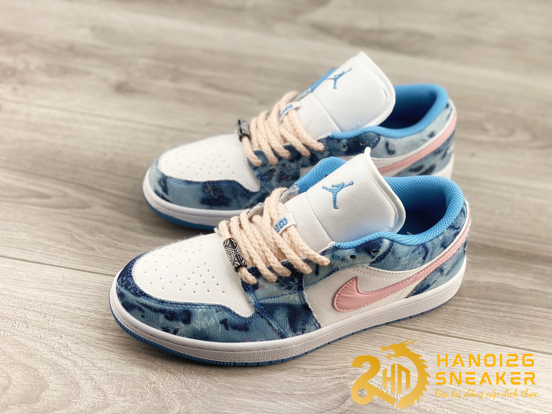 Giày Nike Air Jordan 1 Low GS Washed Denim (1)
