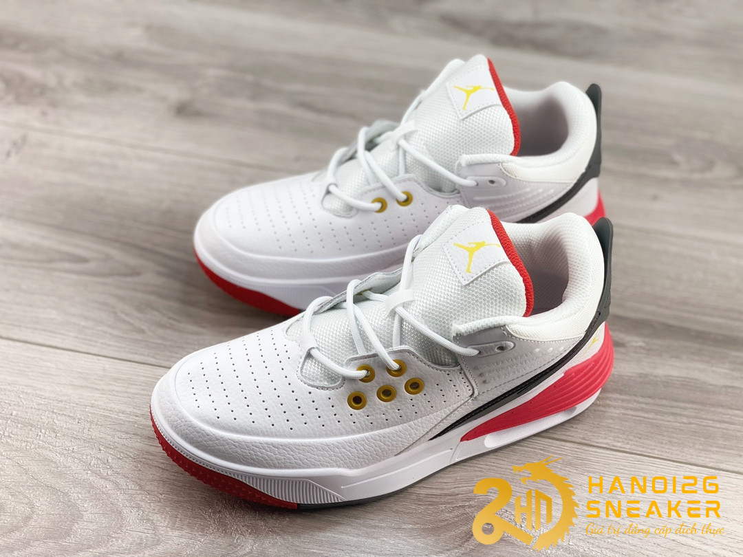 Giày Jordan Max Aura 5 White Black Red DZ4353 011 (1)
