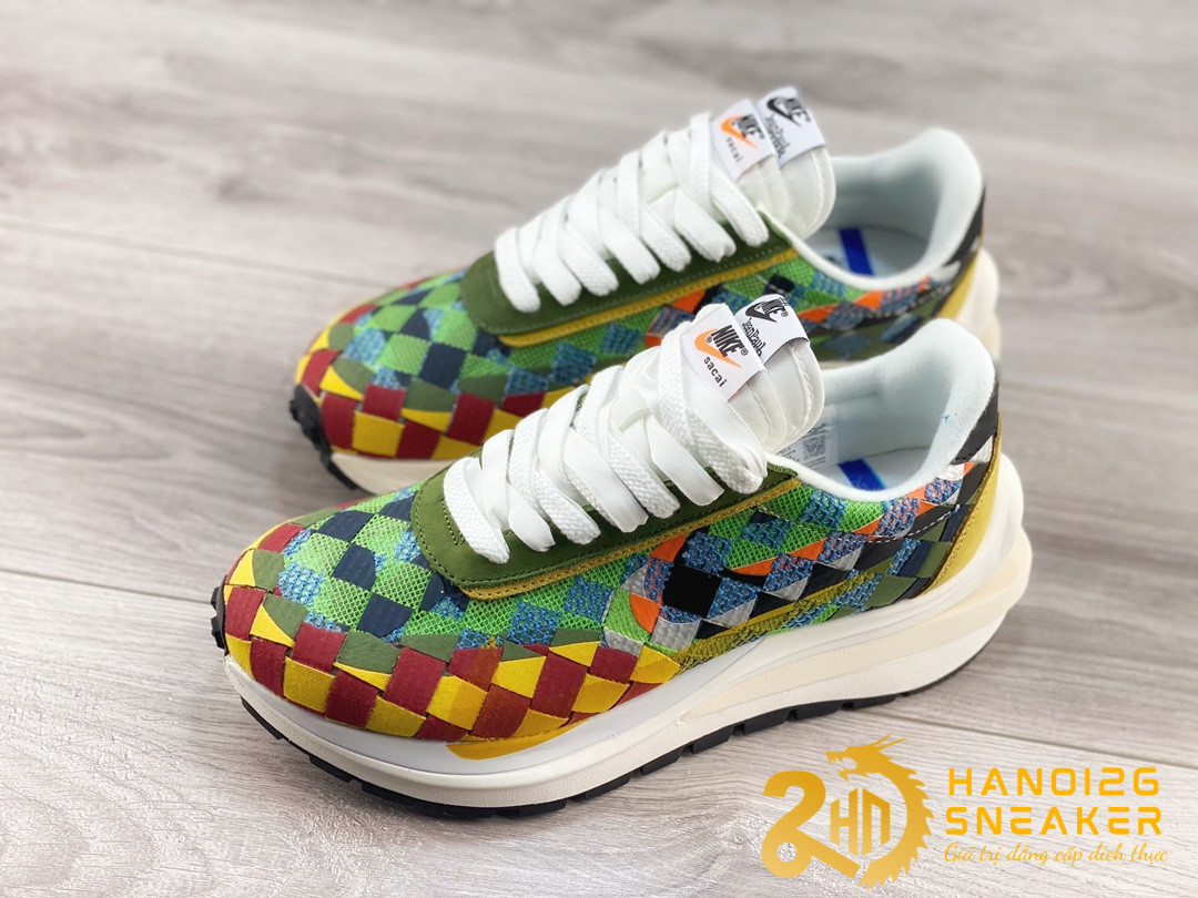 Giày Sacai X Nike LDVaporwaffle Mix Low Green Gusto (1)