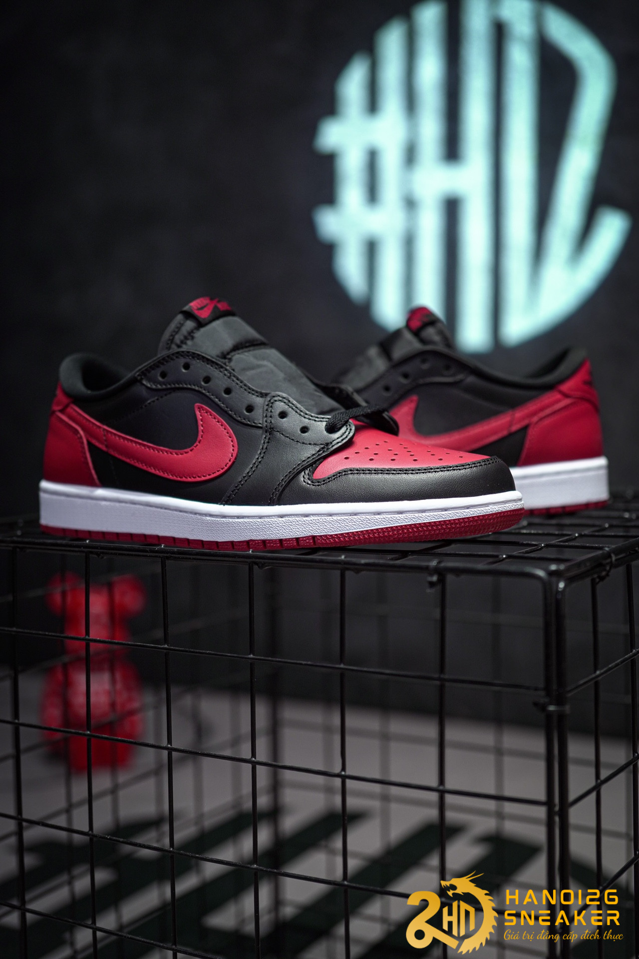 Giày Nike Air Jordan 1 Retro Low OG GS Bred (1)