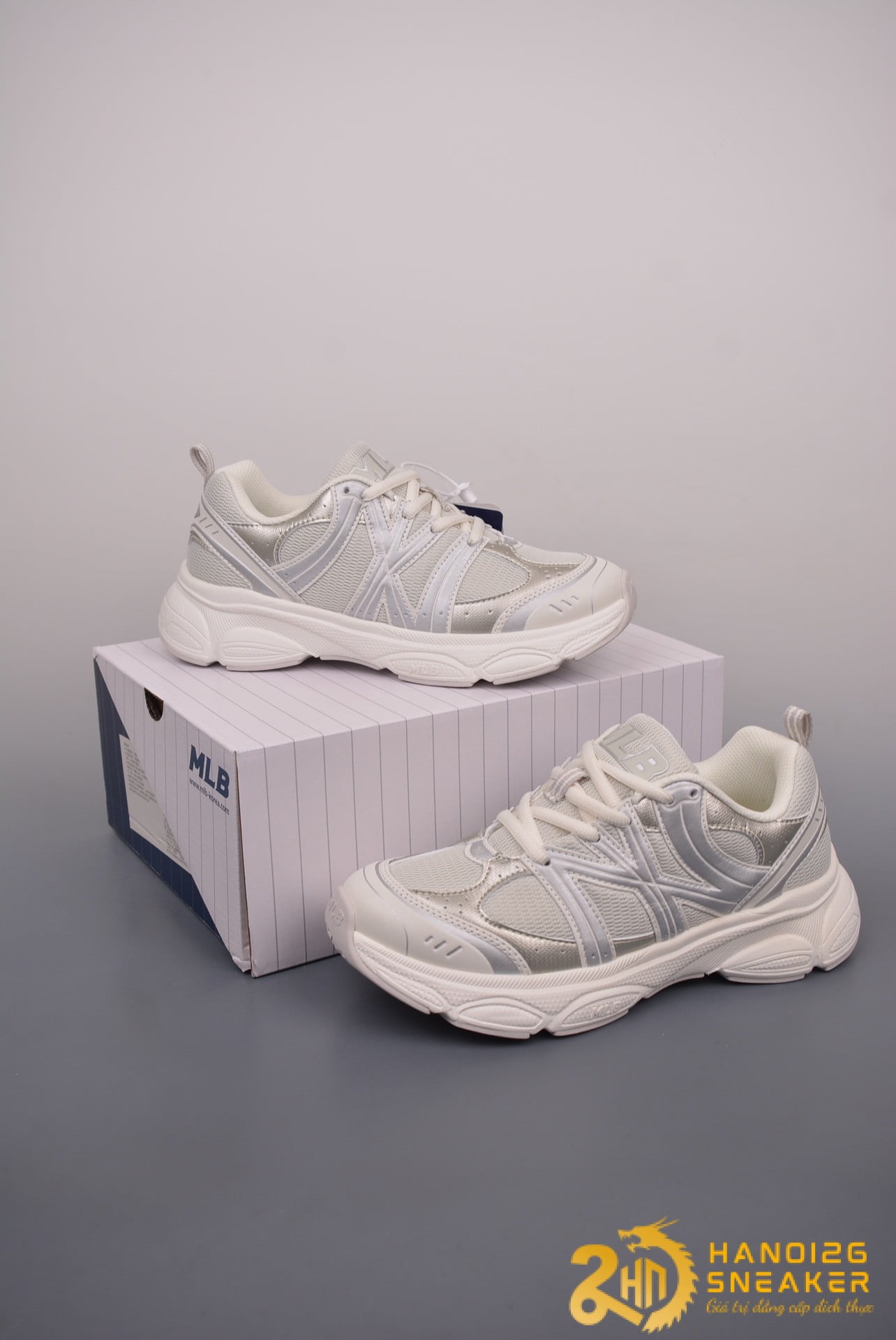 Giày MLB Ace Runner New York Yankees Silver