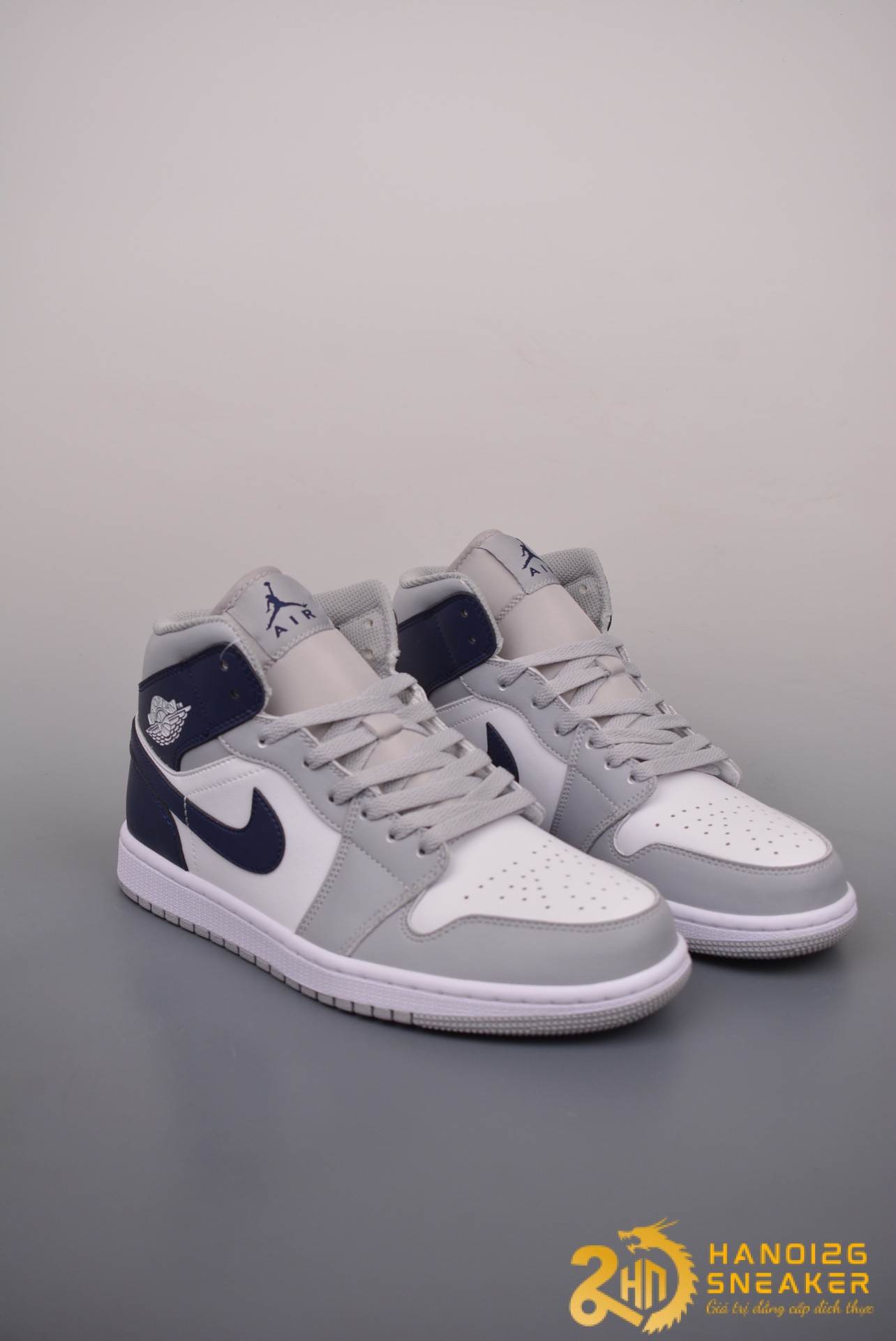 Giày Nike Air Jordan 1 Mid Georgetown Midnight Navy (1)
