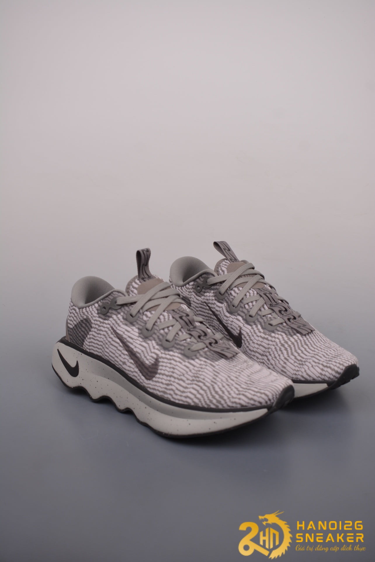 Giày Nike Motiva Walking Lite Iron Ore (1)