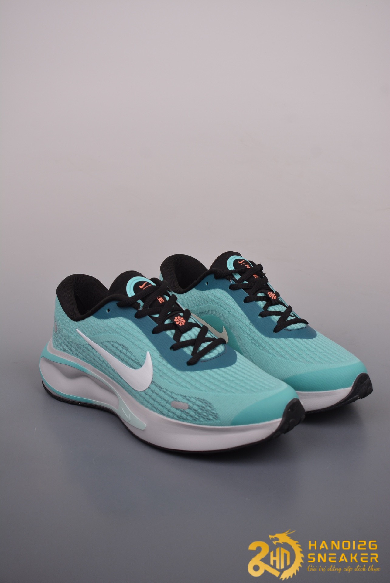 Giày Nike Journey Run Green Frost FN0228 300 (1)
