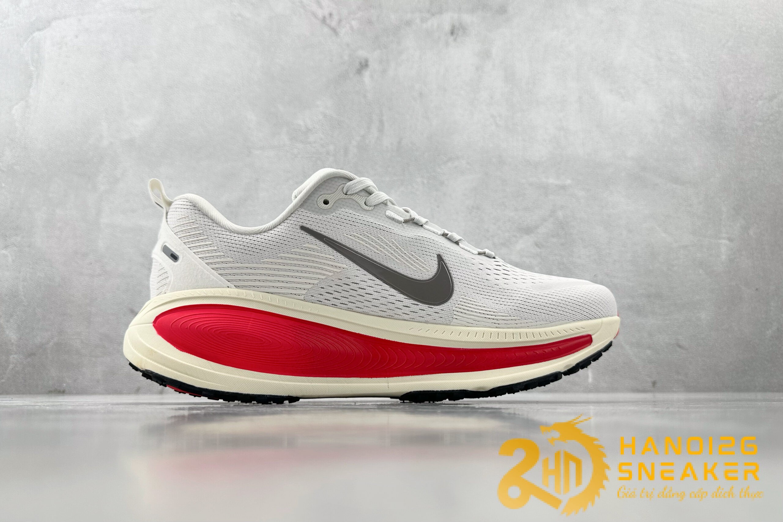 Giày Nike Zoom Vomero 18 Platinum Tint Siren Red HM6803 001 (1)