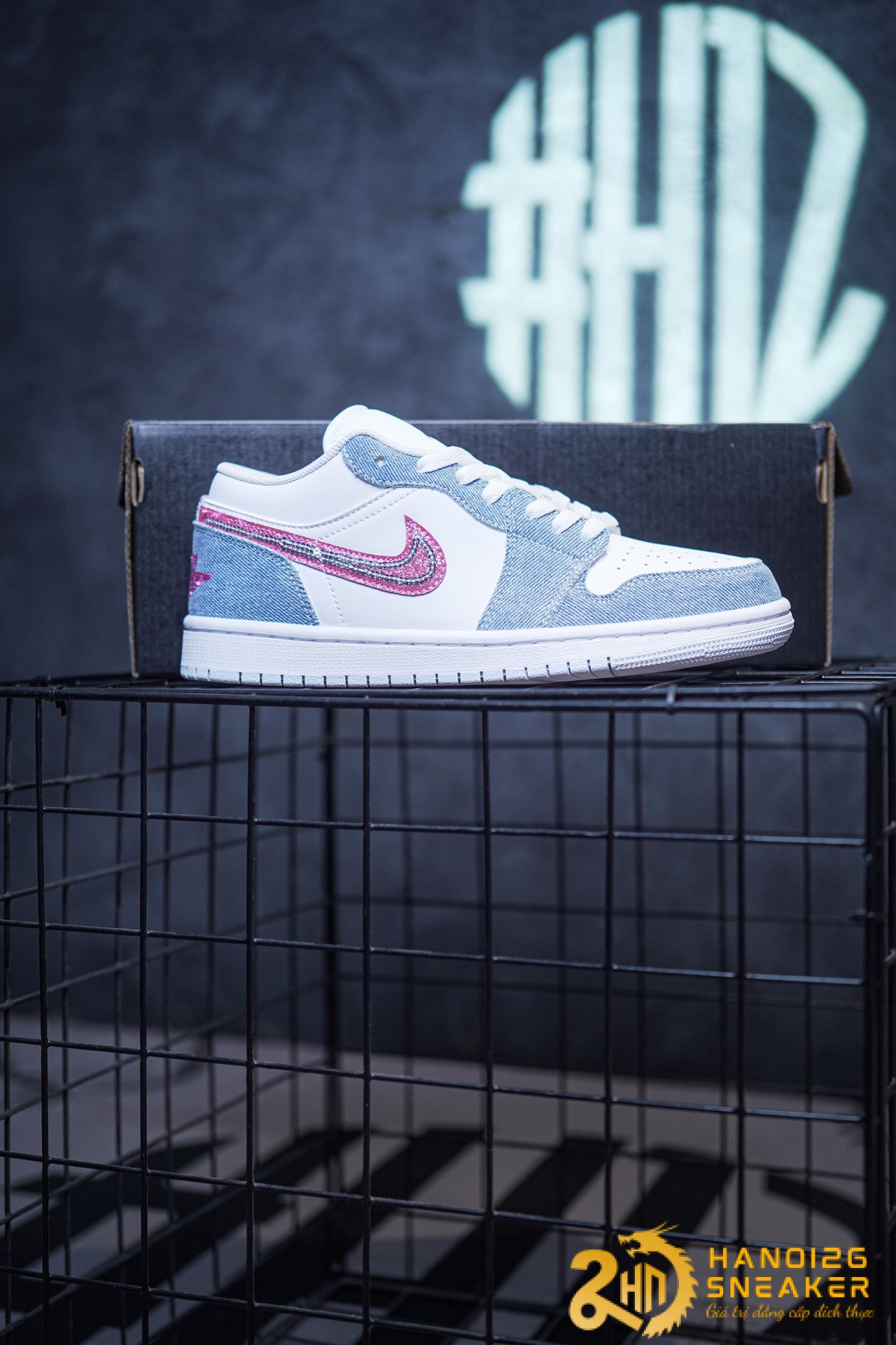 Giày Nike Jordan 1 Low SE Denim Sequin HQ2001 400 (1)
